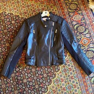 BCBG GENERATION - WOMENS Moto Biker Black Leather jacket - Excellent condition